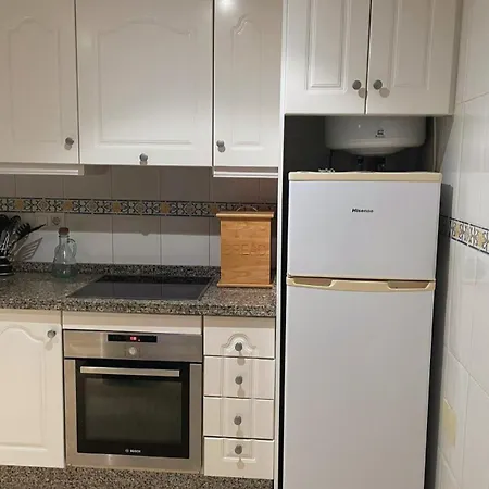 Modern Escape Shared Pool Private Terrace Hébergement de vacances *