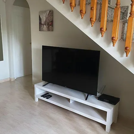 3 Bed Villa Sleeps 6 -Shared Pool -Private Terrace