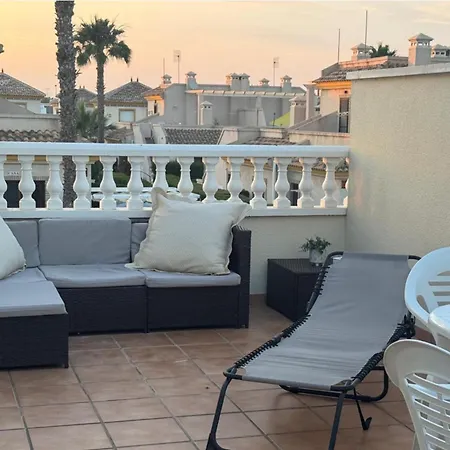 3 Bed Sleeps 6 -shared Pool -private Terrace * Orihuela