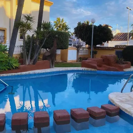 3 Bed Sleeps 6 -shared Pool -private Terrace * Orihuela