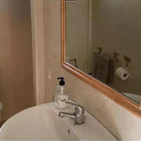 3 Bed Sleeps 6 -shared Pool -private Terrace *