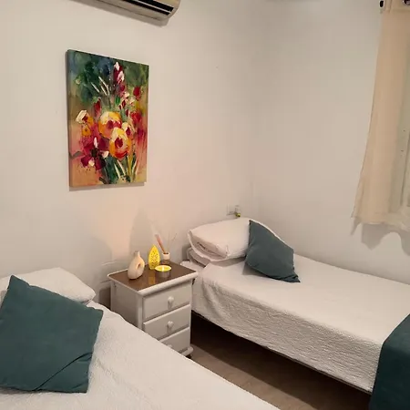 Ferienhaus 3 Bed Sleeps 6 -shared Pool -private Terrace Orihuela