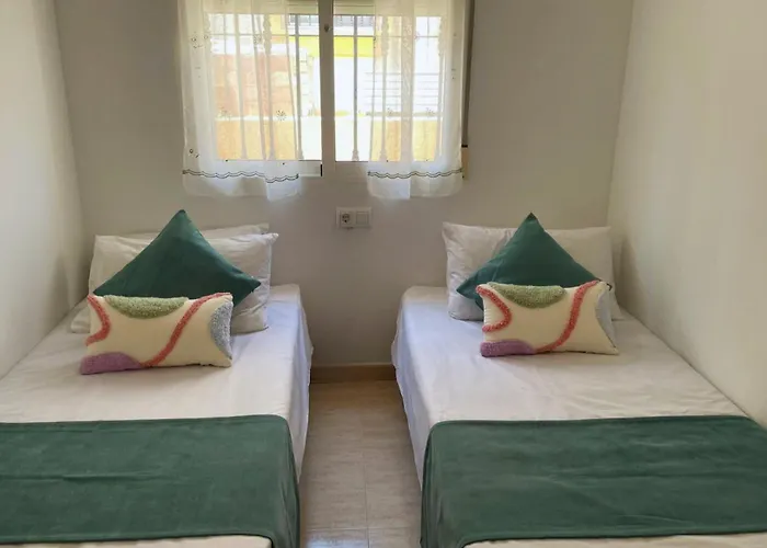 Modern Escape Shared Pool Private Terrace Ferienhaus