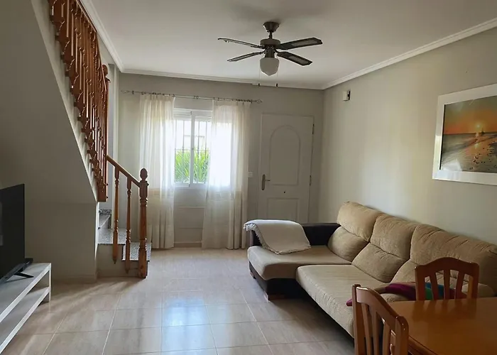 Casa de Férias Modern Escape Shared Pool Private Terrace *