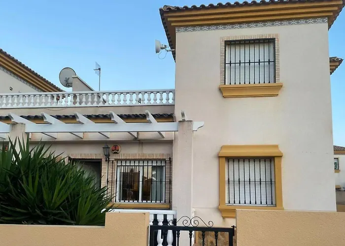 Casa de Férias Modern Escape Shared Pool Private Terrace Orihuela