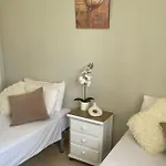 Modern Escape Shared Pool Private Terrace אוריהואלה