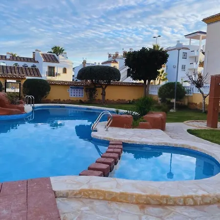 3 Bed Villa Sleeps 6 -Shared Pool -Private Terrace *